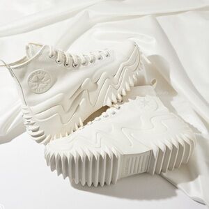 Converse RUN STAR MOTION HI Sneakers size 7.5